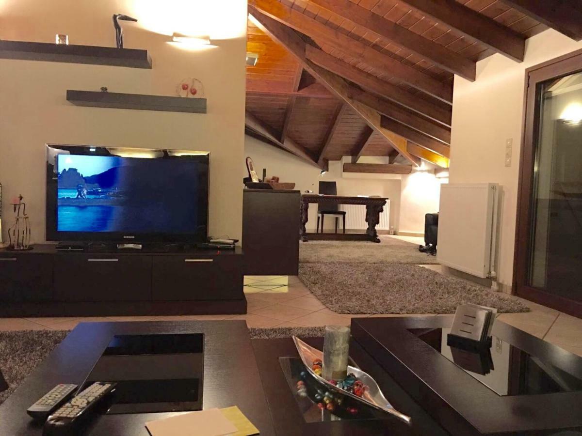 Apartament The Loft Chios Town Zewnętrze zdjęcie